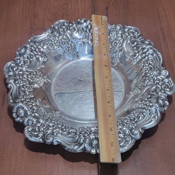 Vintage Silver Plated Metal Floral Serving Platter Tray - Picture 9 of 11